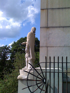 Statue of Roger Williams at Prospect Terrace Park in Providence